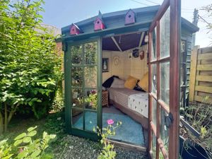 Photo 17- click for photo gallery